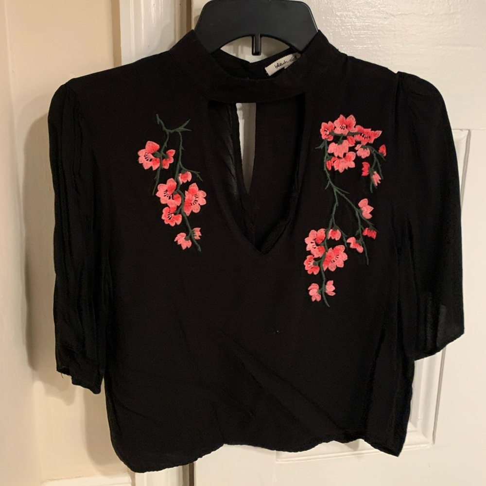 Womens Black Floral short sleeve Blouse